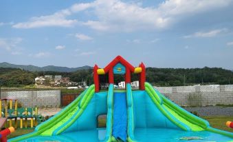 Gyeongju Macaron Kids Pool Villa Pension