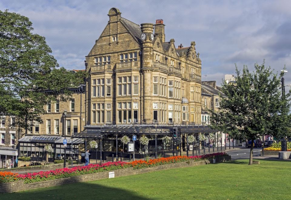 hotel overview picture