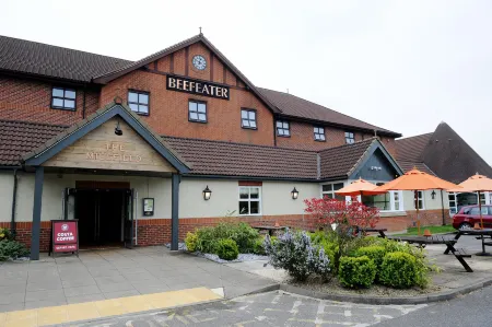 York North West Отели рядом с достопримечательностью «The Web Adventure Park»