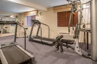 Quality Inn & Suites Marinette Hotels in Marinette