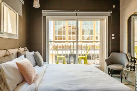 Dream Beach TLV Boutique Hotel