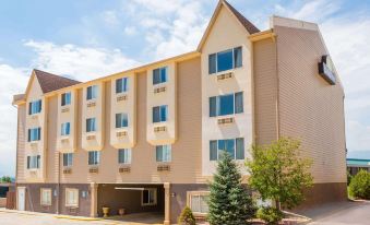 Days Inn by Wyndham Colorado Springs Air Force Academy