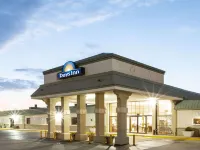 Days Inn by Wyndham Clinton Hotels in Custer County