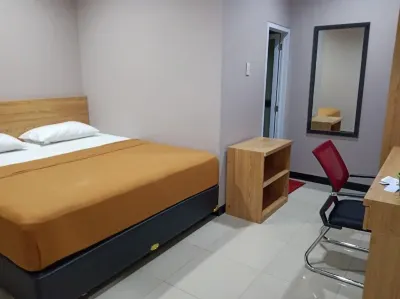 Hotel Aura Hotels in Batu Urip Taba