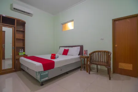 RedDoorz at Hotel Griya Gatsu Lampung Отели рядом с достопримечательностью «Condong Island»