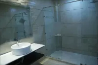 Hardys World - Apartments