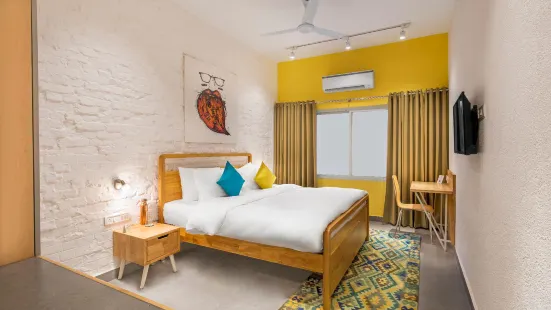 Bedzzz Varanasi by Leisure Hotels, 1 Km from Dashwasamedh Ghat