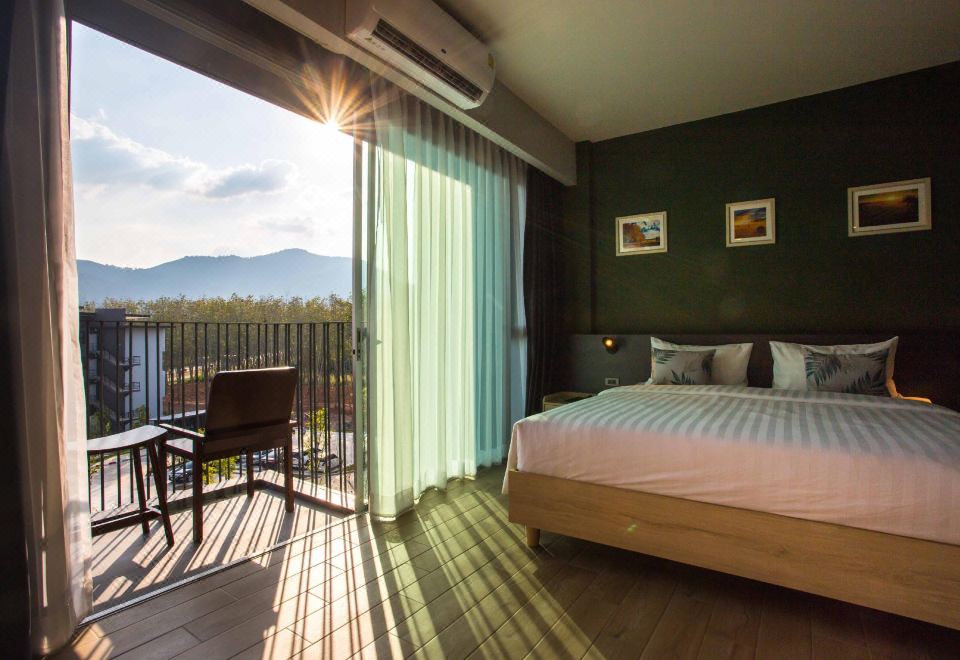 The EnCony 수영장