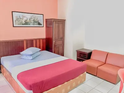 Hotel Aida Syariah Mitra RedDoorz Hotels in Karang Asam Ulu