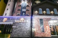 Business Hotel