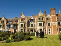 The Wood Norton Hotel di 