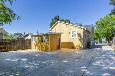 Marbella Lane Triplex San Jose Hotels near Joseph D. Grant County Park
