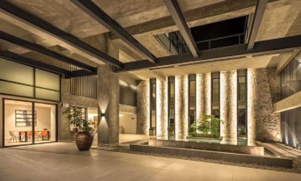 1. 진홀드 호텔 &..