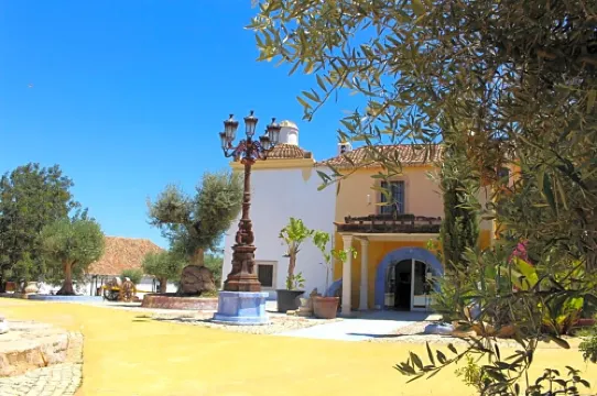 호텔 카펠라 다스 아르테스