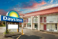 Days Inn by Wyndham Mountain View Hotels in Harris Township