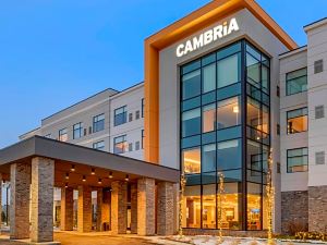 Cambria Hotel Detroit-Shelby Township