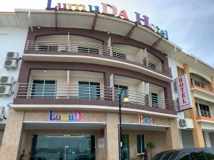 Lumuda Hotel ( Pekan Lumut, Perak )