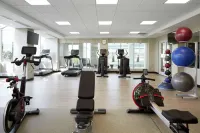 DoubleTree by Hilton Montreal Airport - Gym