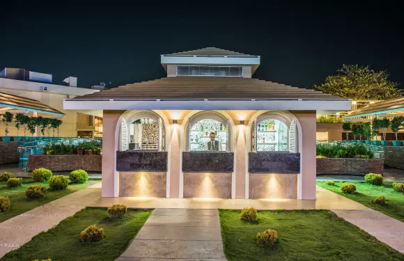 紅楓馬沙爾酒店