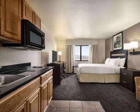 Baymont by Wyndham Elko Hotels in Elko