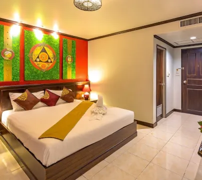 ห้องซูพีเรียร์ เตียงใหญ่ 1 เตียง