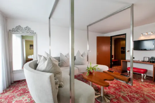 อาร์โคเทล ไคเซอร์วาสเซอร์ เวียนนา