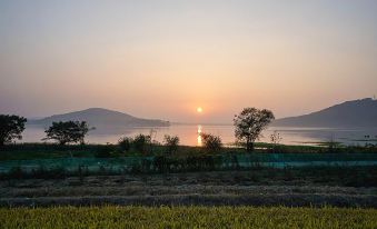 Nonsan Lake and Noeul Pension (Family, Group)