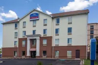 Howard Johnson by Wyndham Airport Hôtels à : Louisville