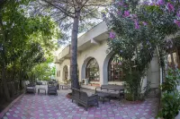 Hotel Arteka Hotels in Erdek