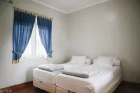 Villa Puri Gunung Geulis - Cozy Staycation Hotels in Sukaraja