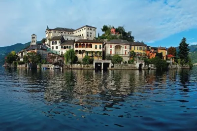 Croce Bianca Hotels in Omegna