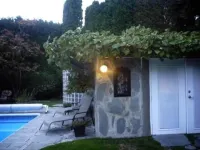 The Stone Hedge Bed and Breakfast - Pools