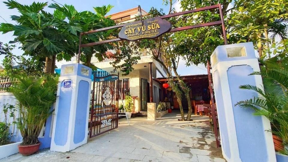Milk Fruit Homestay - An Bang Beach