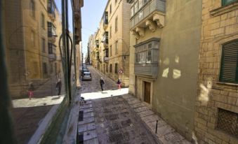 Vbl Hostel – Adults Only