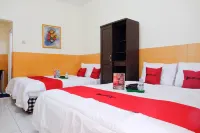 RedDoorz Near Stab Syailendra Kopeng