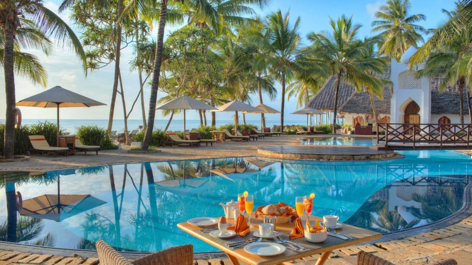 Sultan Sands Island Resort