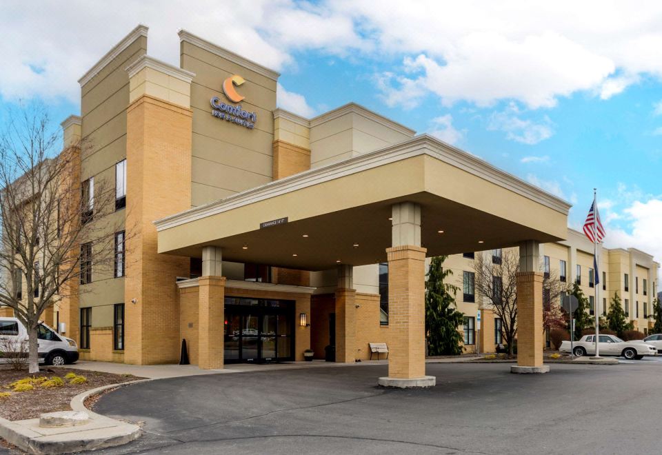 컴포트 인 & 스위트