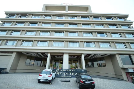 Crimson Park Shripriya-Nathdwara Отели рядом с достопримечательностью «View Point at Temple Wall»