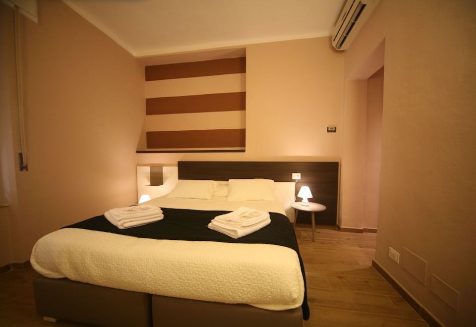 Affittacamere La Loggia de Banchi - Valutazioni di hotel 3 stelle a La  Spezia