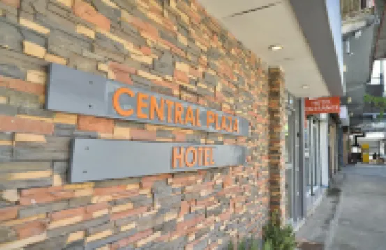 Central Plaza Hotel