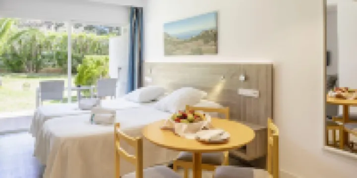 Puerto Azul Suite Hotel