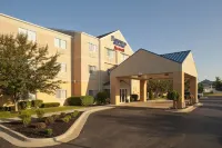 Fairfield Inn & Suites Mt. Pleasant Các khách sạn ở Đỉnh Pleasant