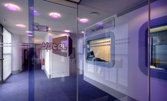 Yotelair London Gatwick Airport