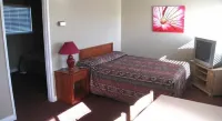 Beach Grove Motel