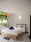 Banchomchan Hotels in Lan Saka District
