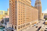 Riverwalk Plaza Hotels in 