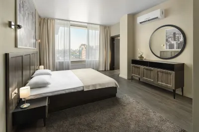 Radius Central House by Ogni Rent Apart-Hotel Các khách sạn gần Church of All Saints in Yekaterinburg