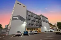 Darwin City Hotel Отели в г. Дарвин