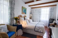 Howards End Manor B&B Hotele w: Pinelands