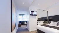 Kozyguru Chatswood Luxury Studio Hotels near Chatswood RSL Club